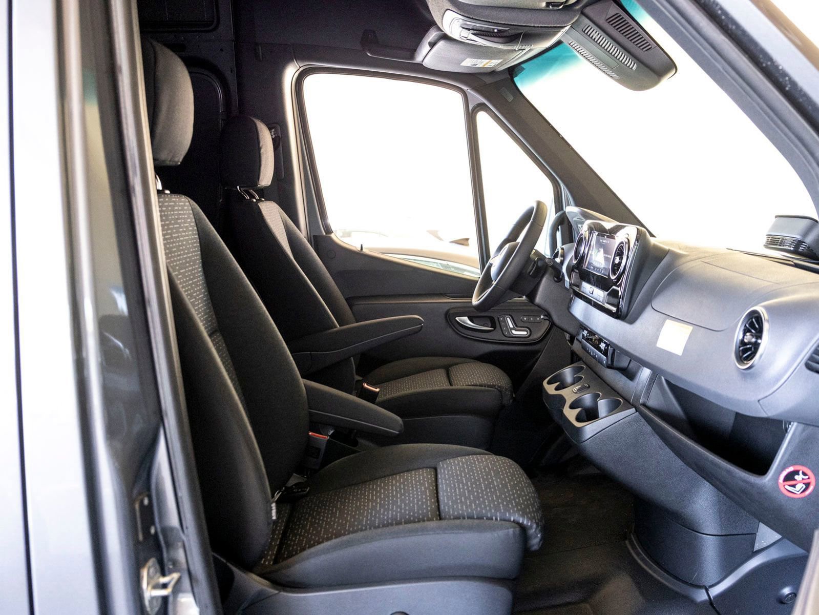 New 2025 Mercedes-Benz Sprinter 4500 image 25