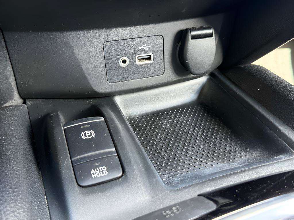 Used 2019 Nissan Rogue SV w/ Premium Package FWD image 29