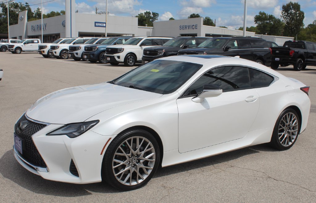 Used 2019 Lexus RC 350 w/ Premium Package RWD image 2