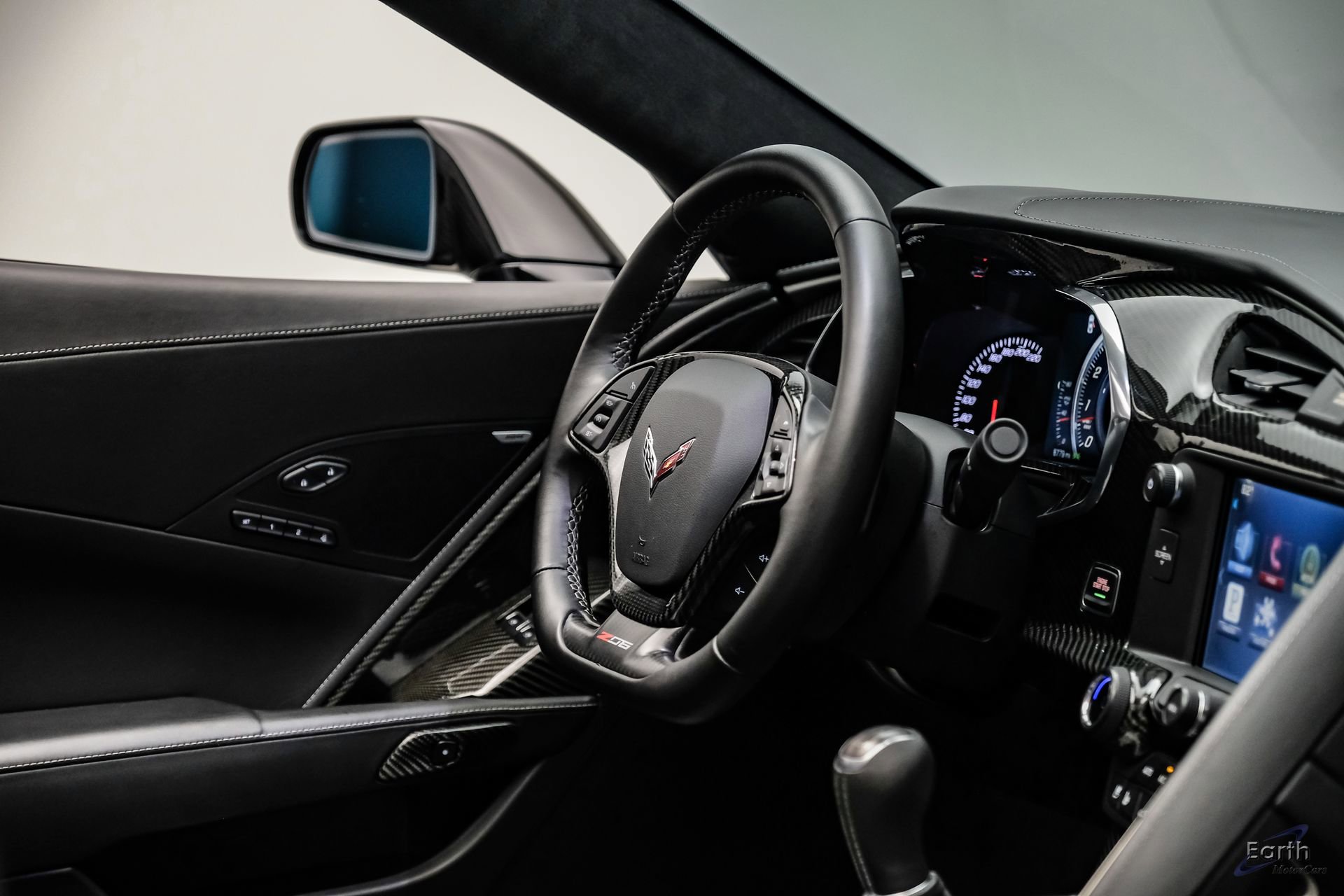 Used 2015 Chevrolet Corvette Z06 w/ 3LZ Preferred Equipment Group image 61