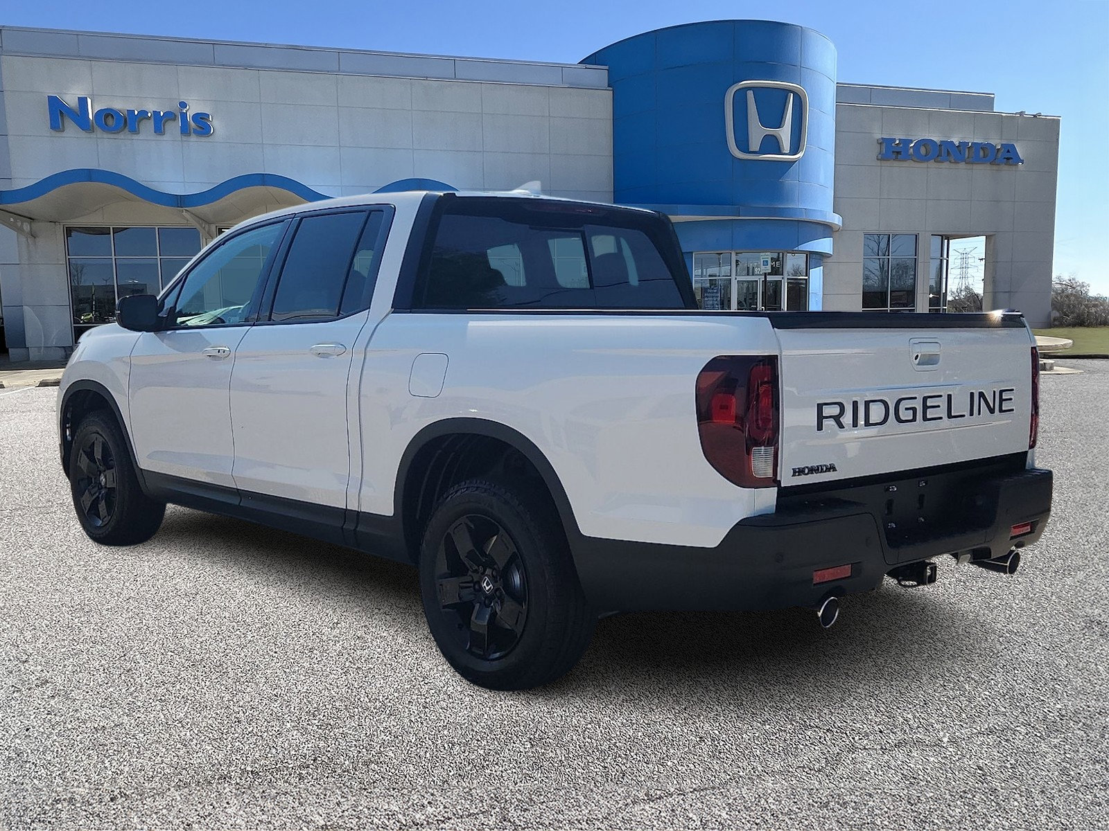 New 2025 Honda Ridgeline Black Edition image 3