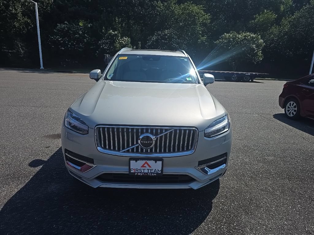 Used 2021 Volvo XC90 T6 Inscription w/ Advanced Package AWD/4WD image 2