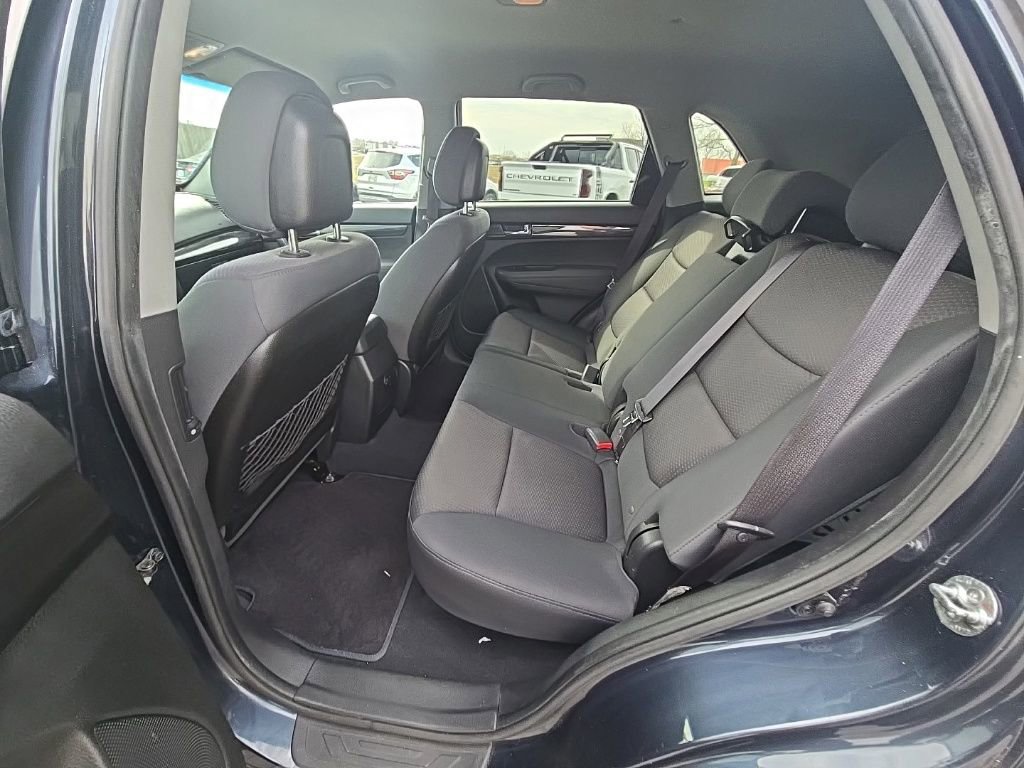 Used 2012 Kia Sorento LX image 23