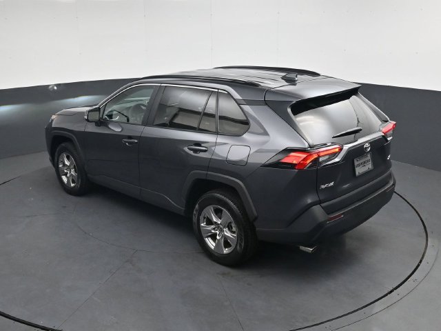 Used 2025 Toyota RAV4 XLE FWD image 26