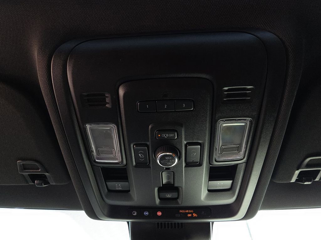 Used 2023 Chevrolet Tahoe High Country image 24