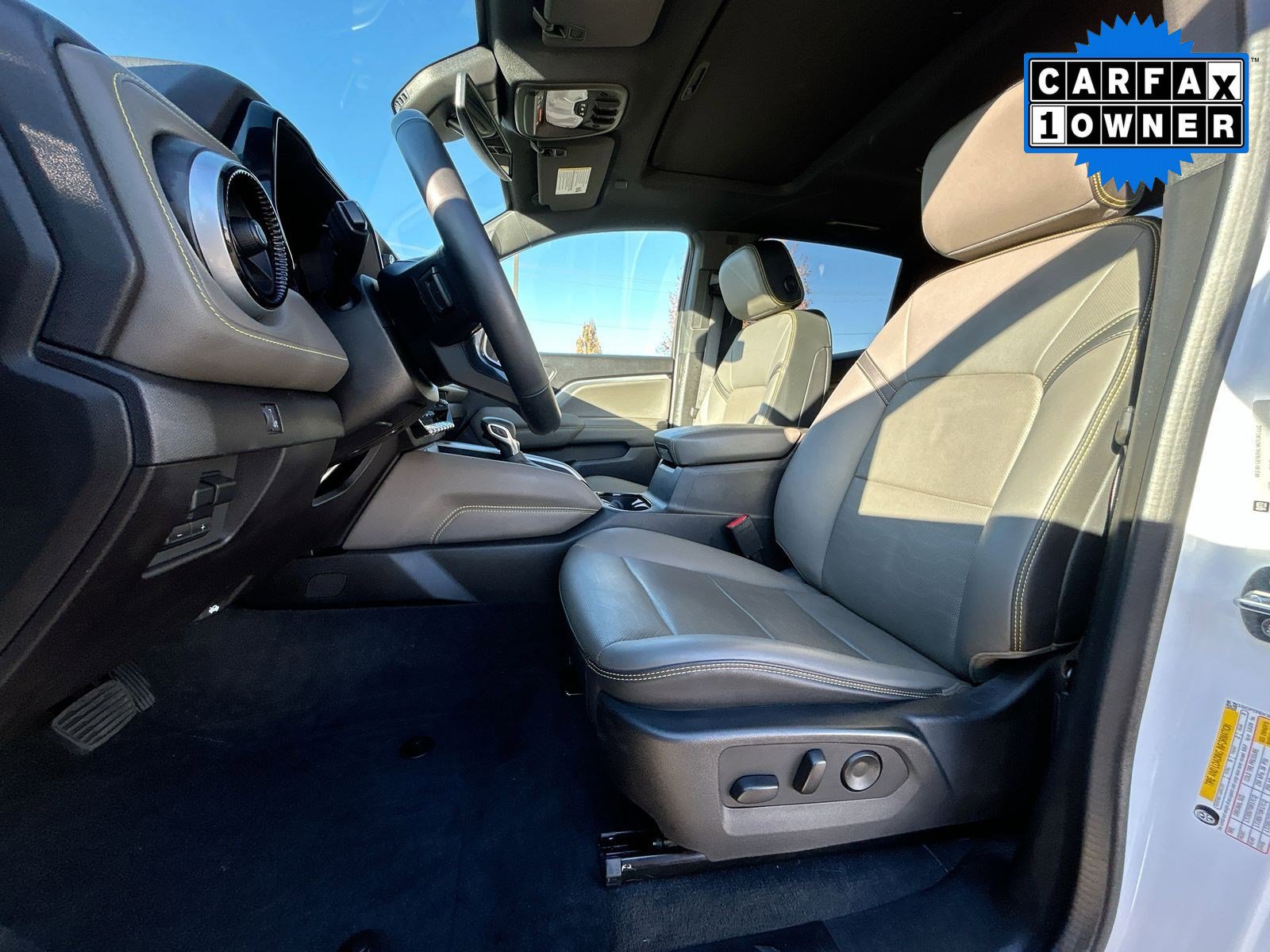 Used 2023 Chevrolet Colorado ZR2 w/ ZR2 Convenience Package III image 22