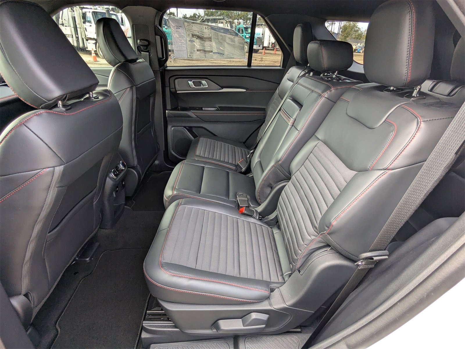 New 2025 Ford Explorer ST-Line w/ Premium Package image 15