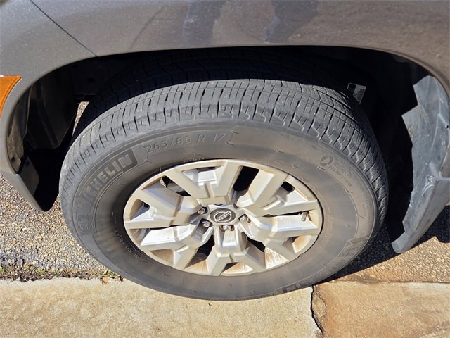 Used 2024 Nissan Frontier SV w/ Technology Package image 5