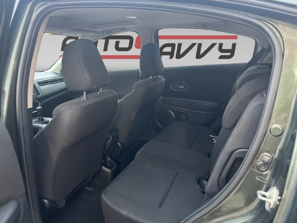 Used 2016 Honda HR-V EX image 17