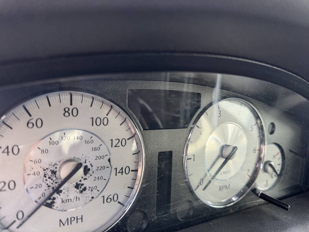 Used 2008 Chrysler 300 C w/ Navigation & Sound Group II RWD image 38