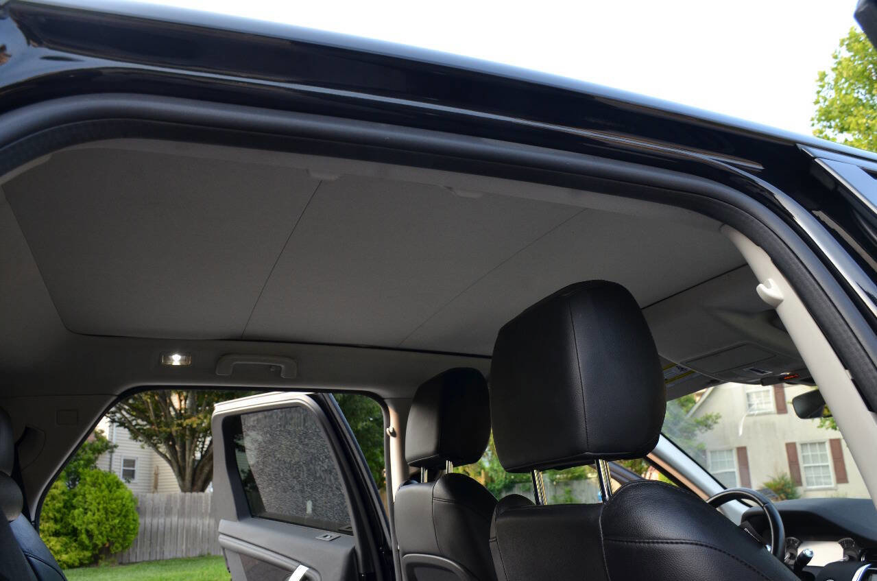 Used 2020 Land Rover Discovery Sport S image 10