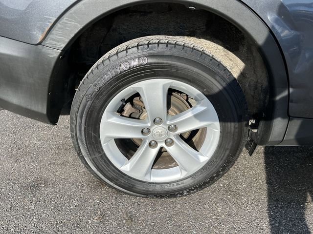 Used 2013 Toyota RAV4 XLE image 21