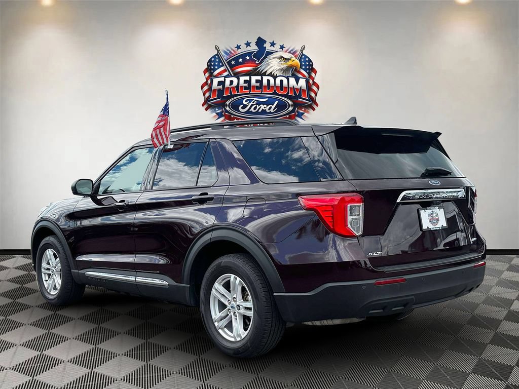 Used 2023 Ford Explorer XLT AWD/4WD image 6