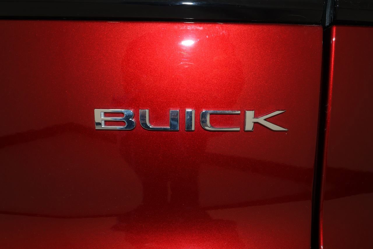 Certified 2025 Buick Enclave Avenir w/ Super Cruise Package image 38