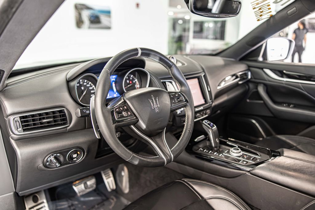 Used 2019 Maserati Levante S GranSport image 21