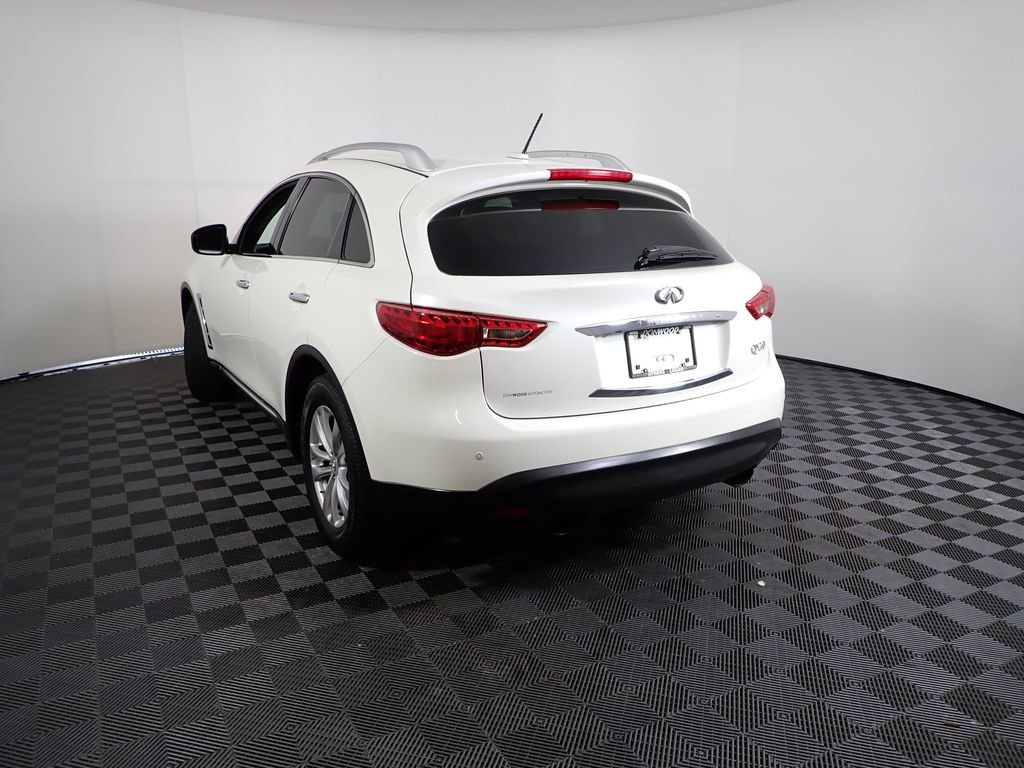 Used 2017 INFINITI QX70 AWD w/ Premium Package image 13