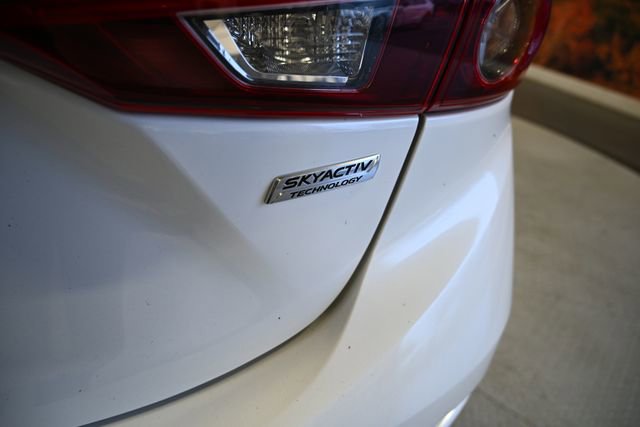 Used 2018 MAZDA MAZDA3 Grand Touring w/ Premium Equipment Package image 16
