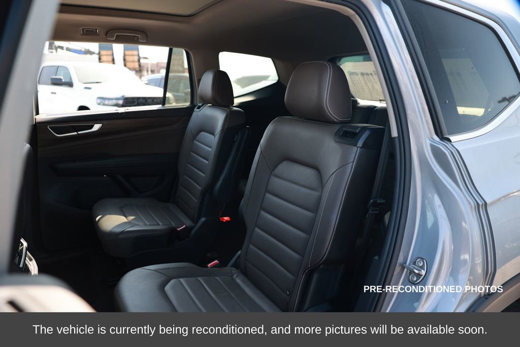 Used 2024 Volkswagen Atlas SEL image 12