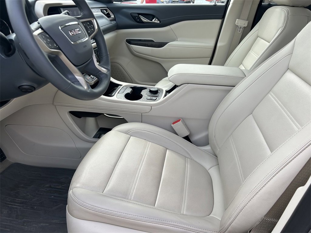 Used 2023 GMC Acadia Denali w/ Denali Ultimate Package image 11