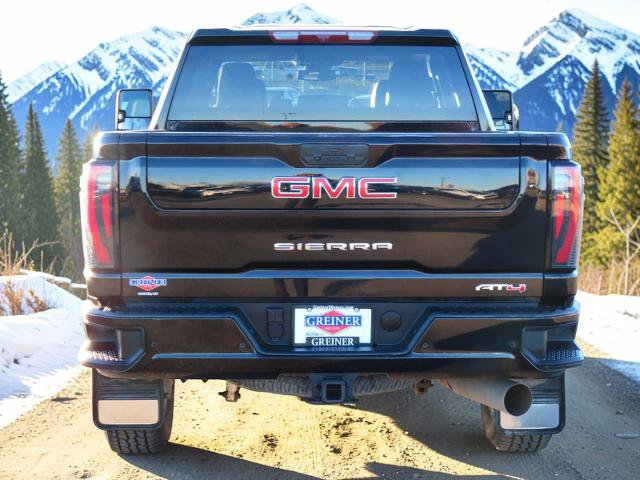 Used 2024 GMC Sierra 2500 AT4 image 5