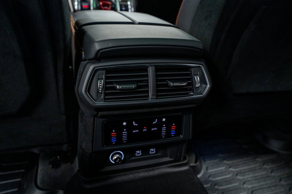 Used 2024 Lamborghini Urus Performante image 67