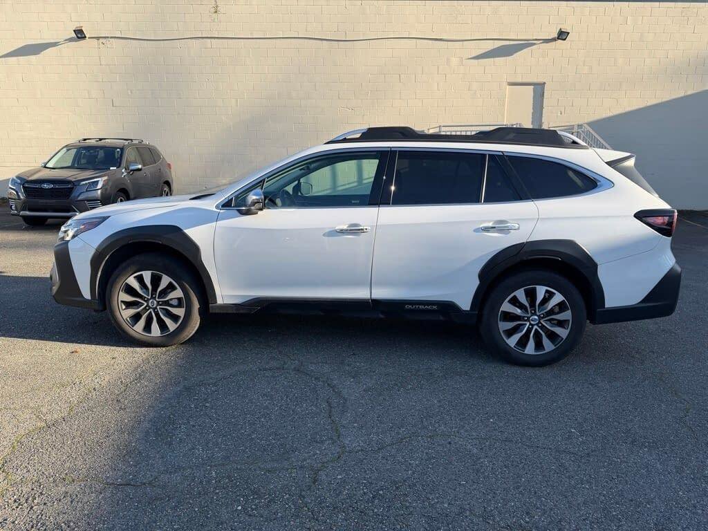 Certified 2023 Subaru Outback Touring XT image 5