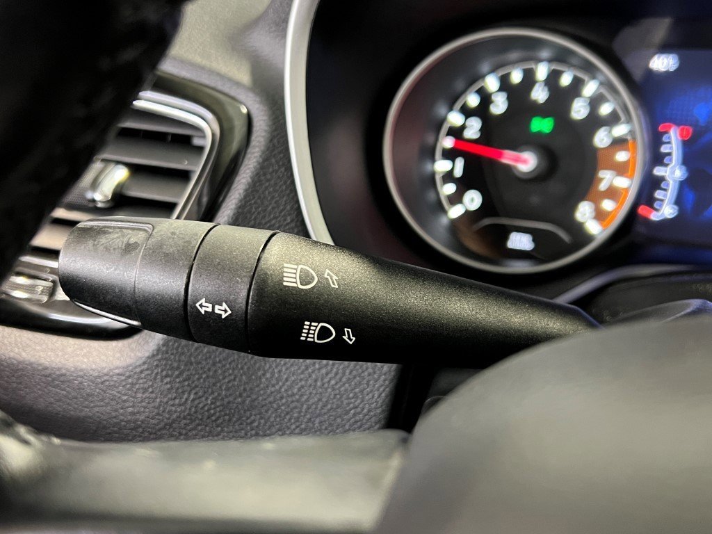 Certified 2021 Jeep Compass Latitude w/ Sun and Sound Group image 38