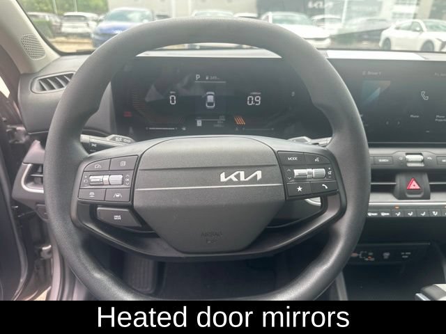 Used 2025 Kia Telluride EX w/ EX Captain's Chair Package FWD image 19