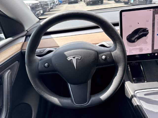 Used 2023 Tesla Model Y Long Range AWD/4WD image 14
