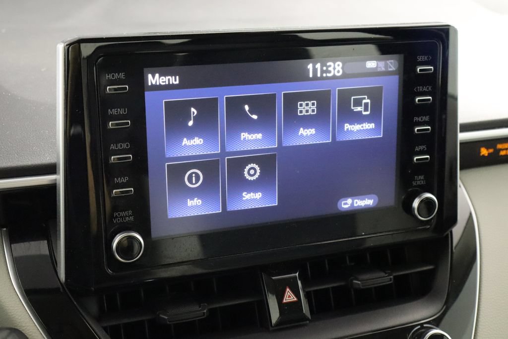 Used 2020 Toyota Corolla LE FWD image 25