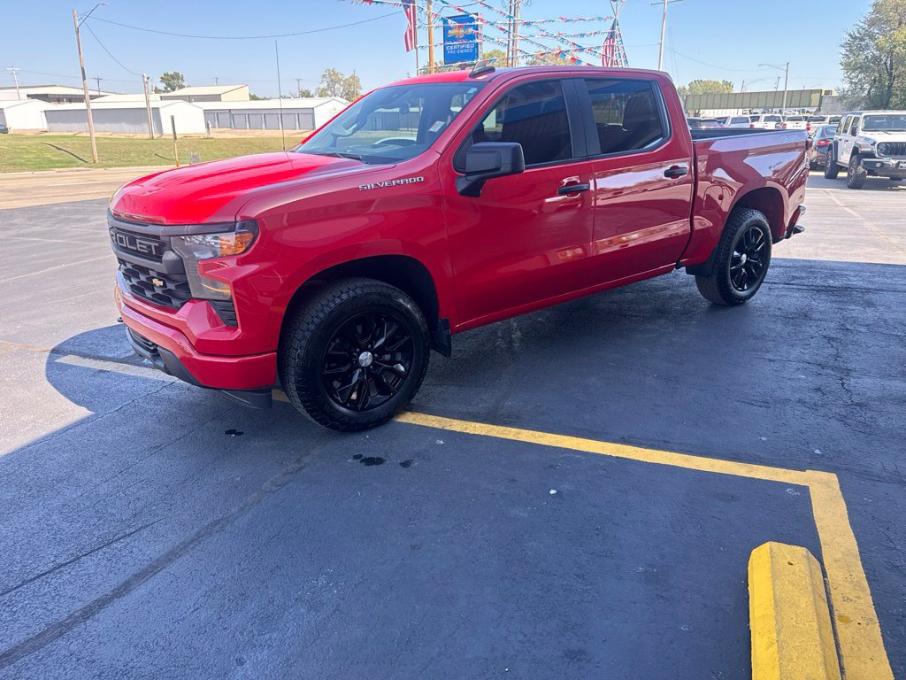 Used 2023 Chevrolet Silverado 1500 Custom AWD/4WD image 9