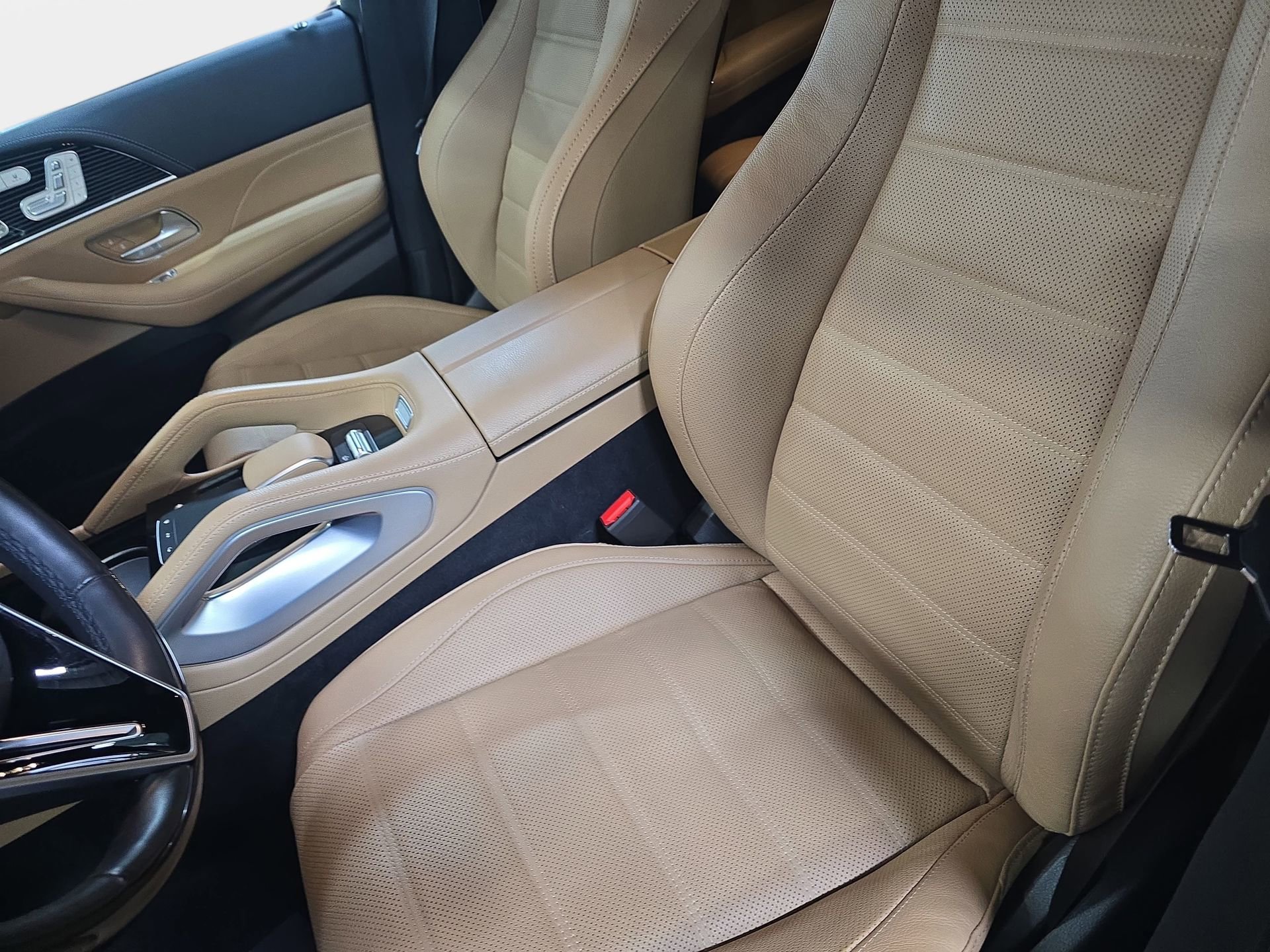 Certified 2025 Mercedes-Benz GLS 580 4MATIC image 15