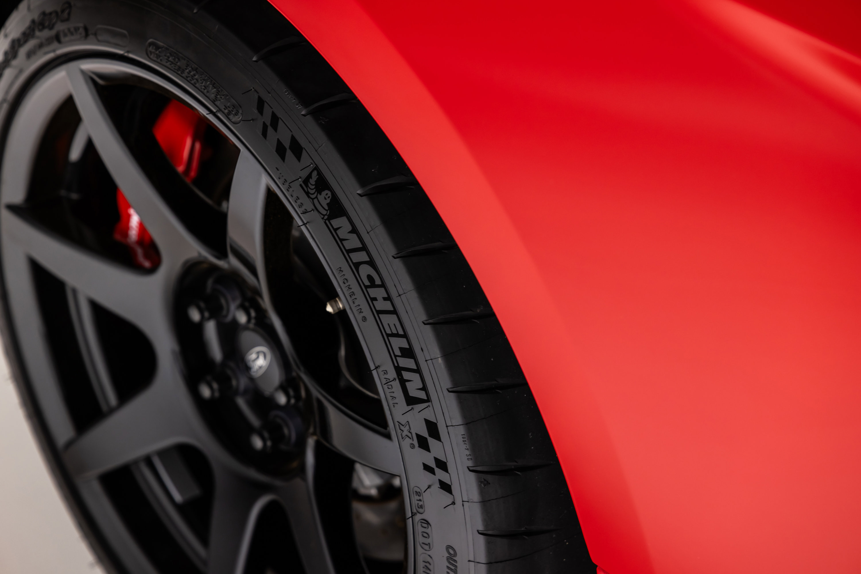 Used 2016 Ford Mustang Shelby GT350R w/ GT350R Equipment Group 920A image 31