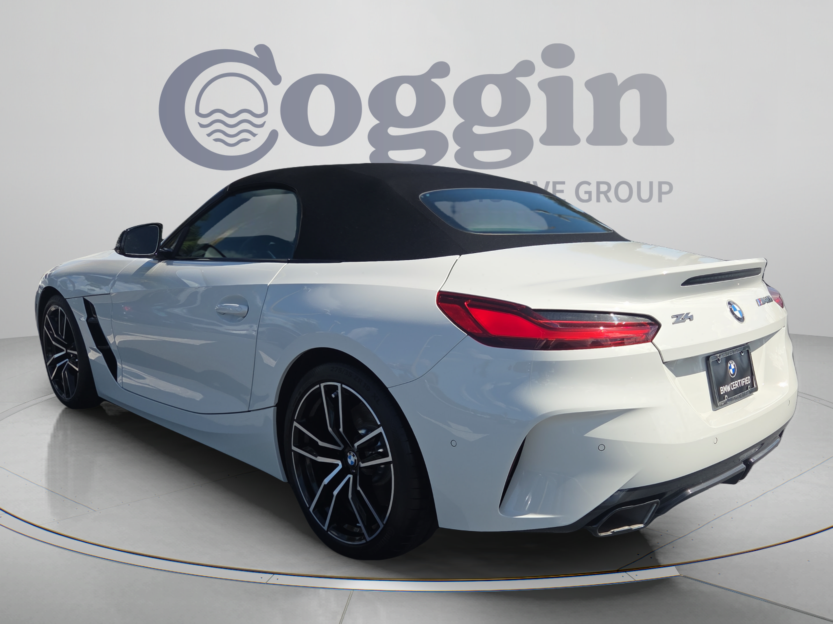 Certified 2026 BMW Z4 M40i w/ Premium Package RWD image 3