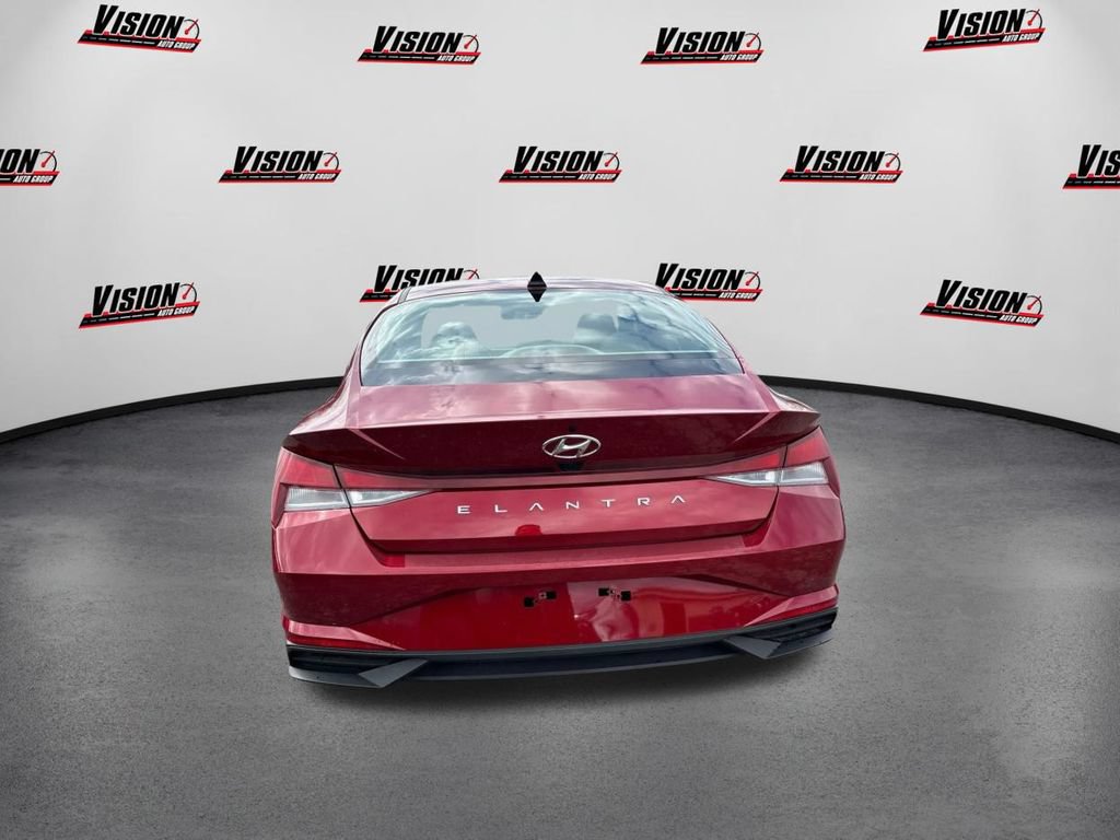 Certified 2023 Hyundai Elantra SEL w/ Convenience Package FWD image 6