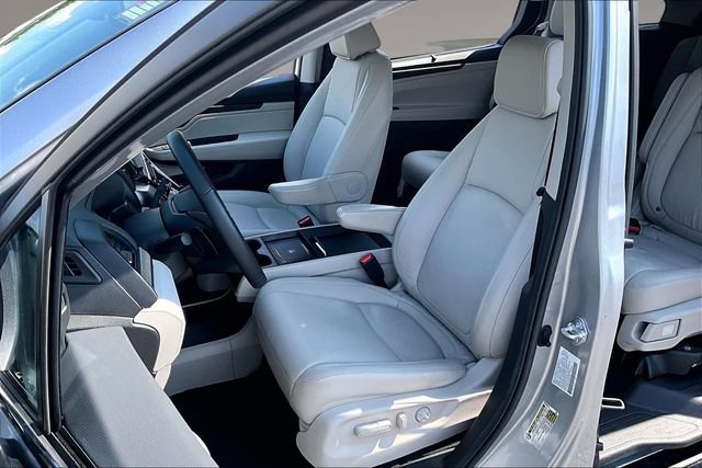 Used 2025 Honda Odyssey EX-L image 18
