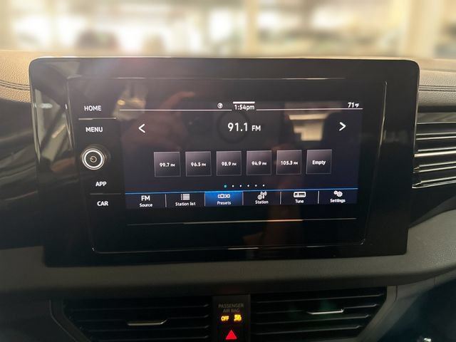 Certified 2025 Volkswagen Jetta S FWD image 13