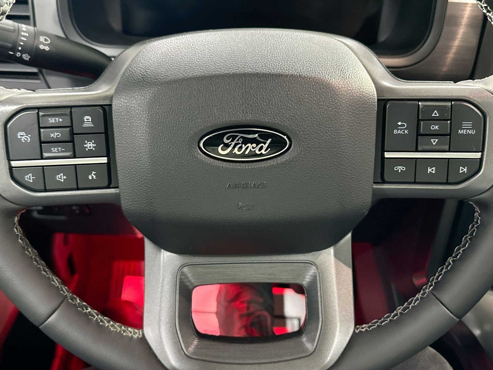 New 2025 Ford F150 Lariat w/ Equipment Group 501A Mid image 19