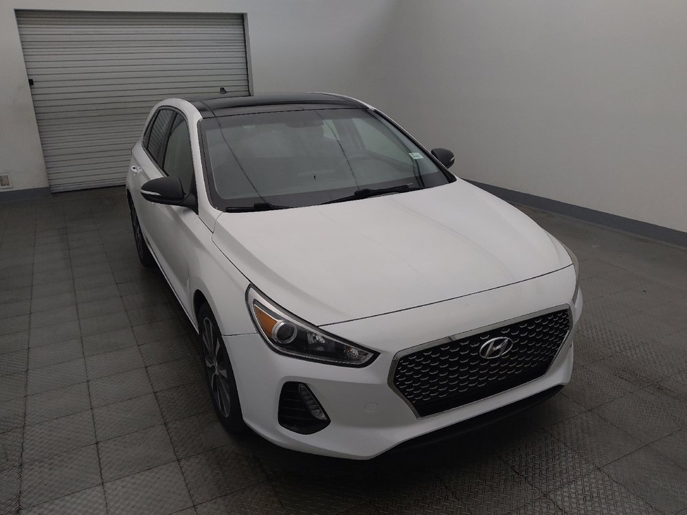 Used 2019 Hyundai Elantra GT w/ Style Package 02 FWD image 14