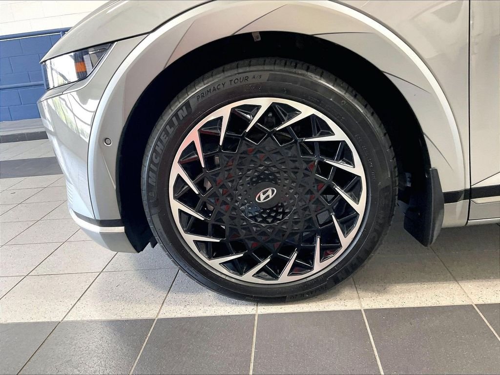 Used 2023 Hyundai Ioniq 5 Limited AWD/4WD image 7