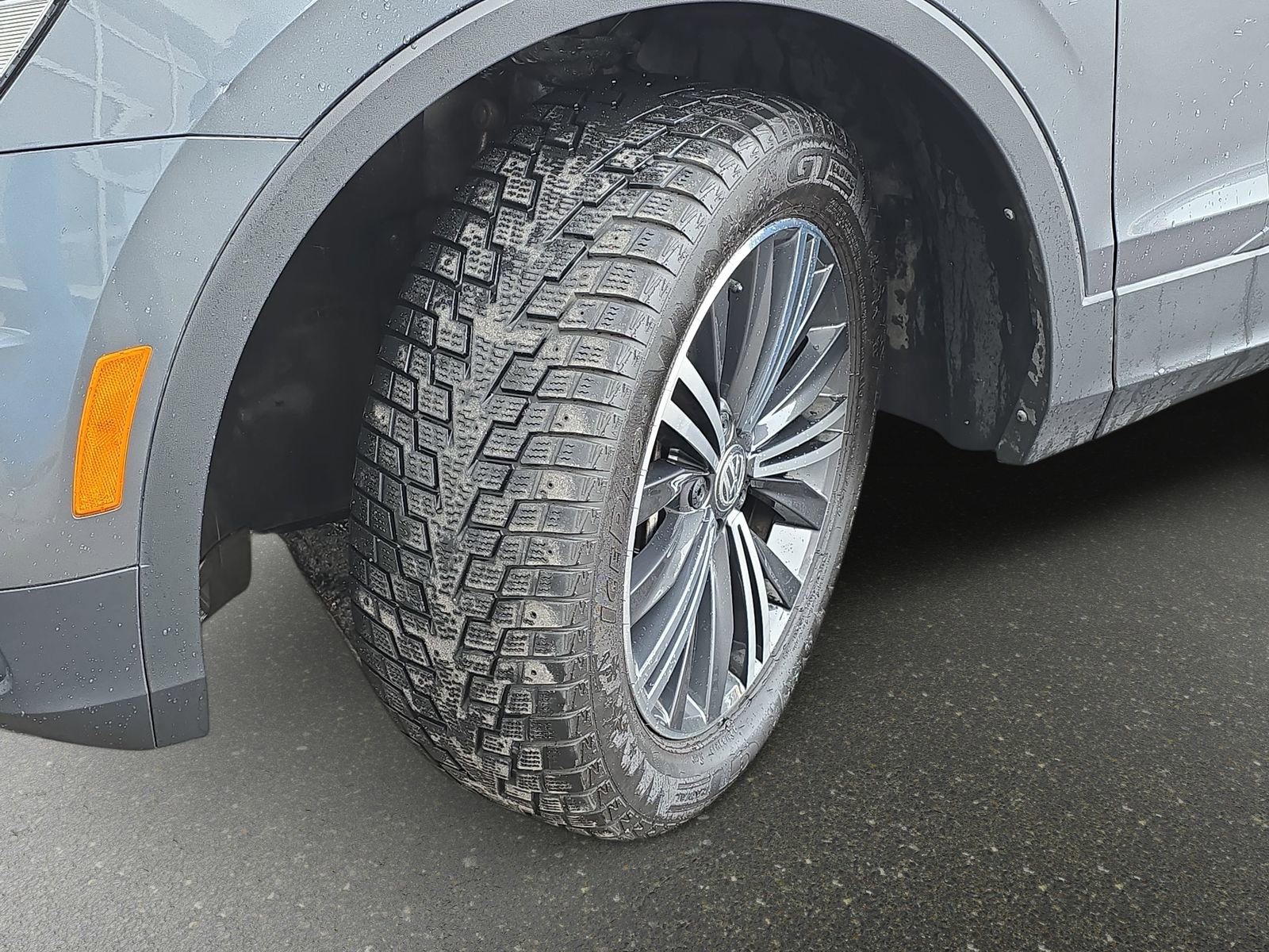 Used 2020 Volkswagen Tiguan S image 31