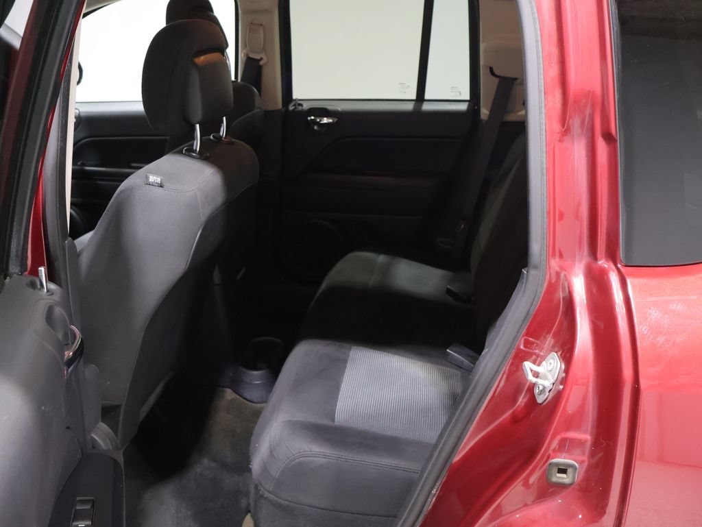 Used 2016 Jeep Compass Sport w/ Power Value Group FWD image 17