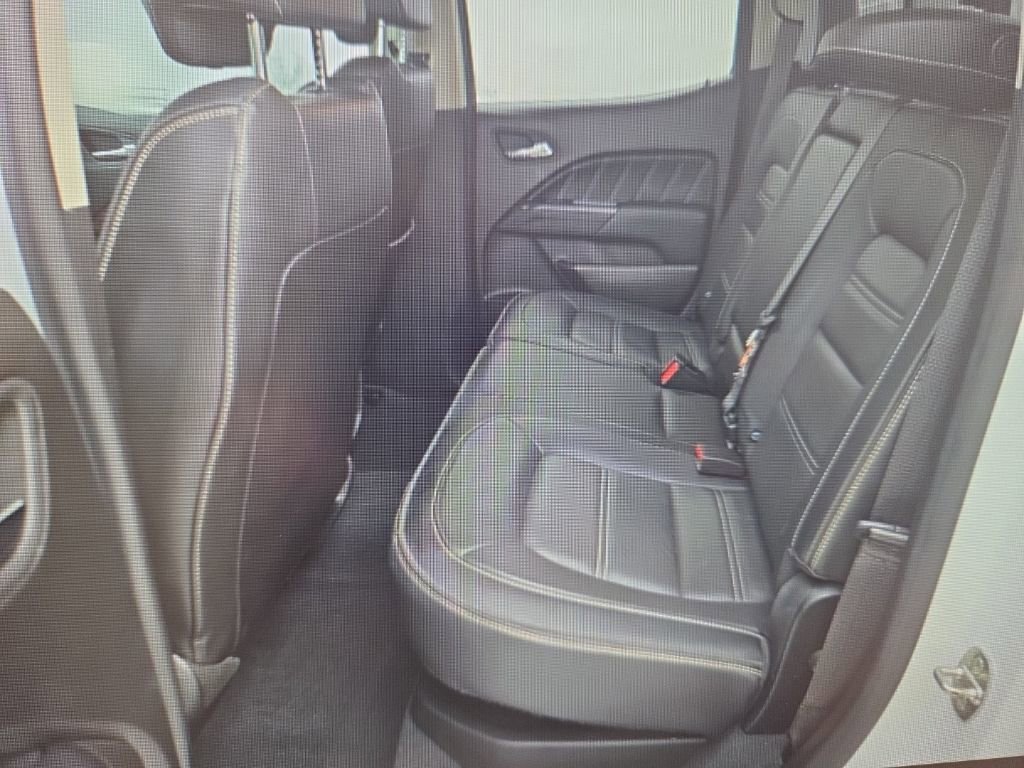 Used 2021 GMC Canyon Denali image 11