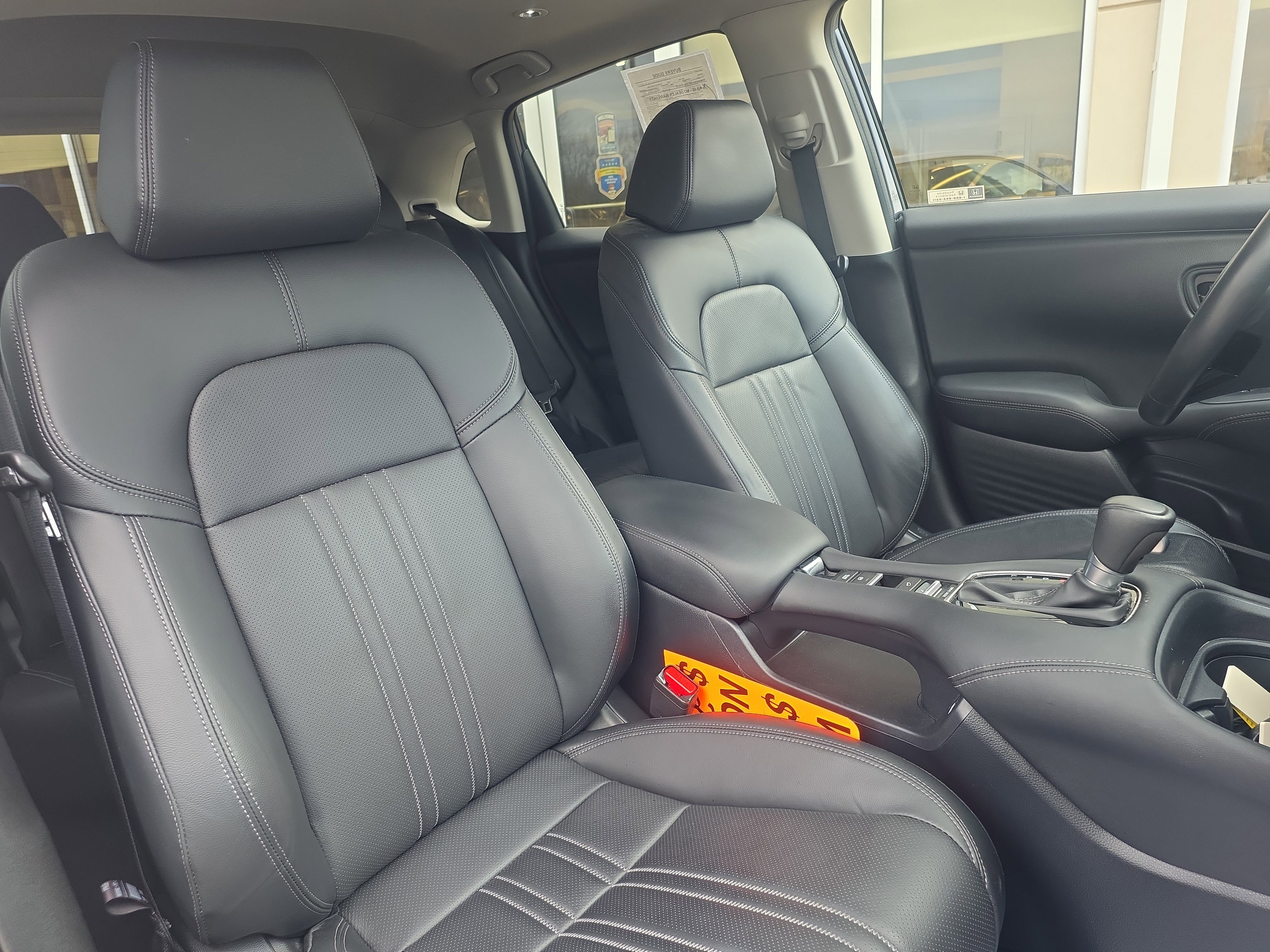 Used 2023 Honda HR-V EX-L image 13