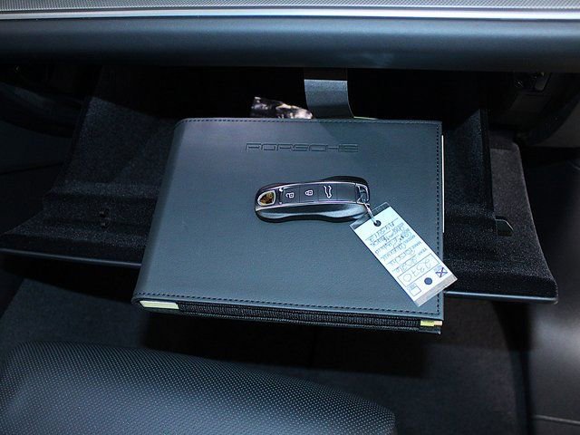 New 2026 Porsche Cayenne E-Hybrid Coupe image 29