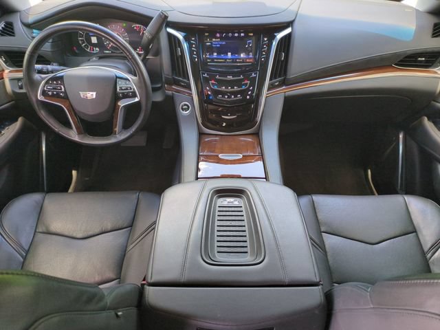 Used 2020 Cadillac Escalade Luxury AWD/4WD image 14