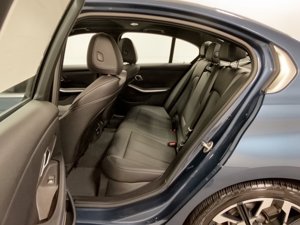 Certified 2026 BMW 330i Sedan RWD image 25