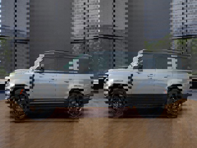 Used 2023 Land Rover Defender 130 X-Dynamic SE image 13