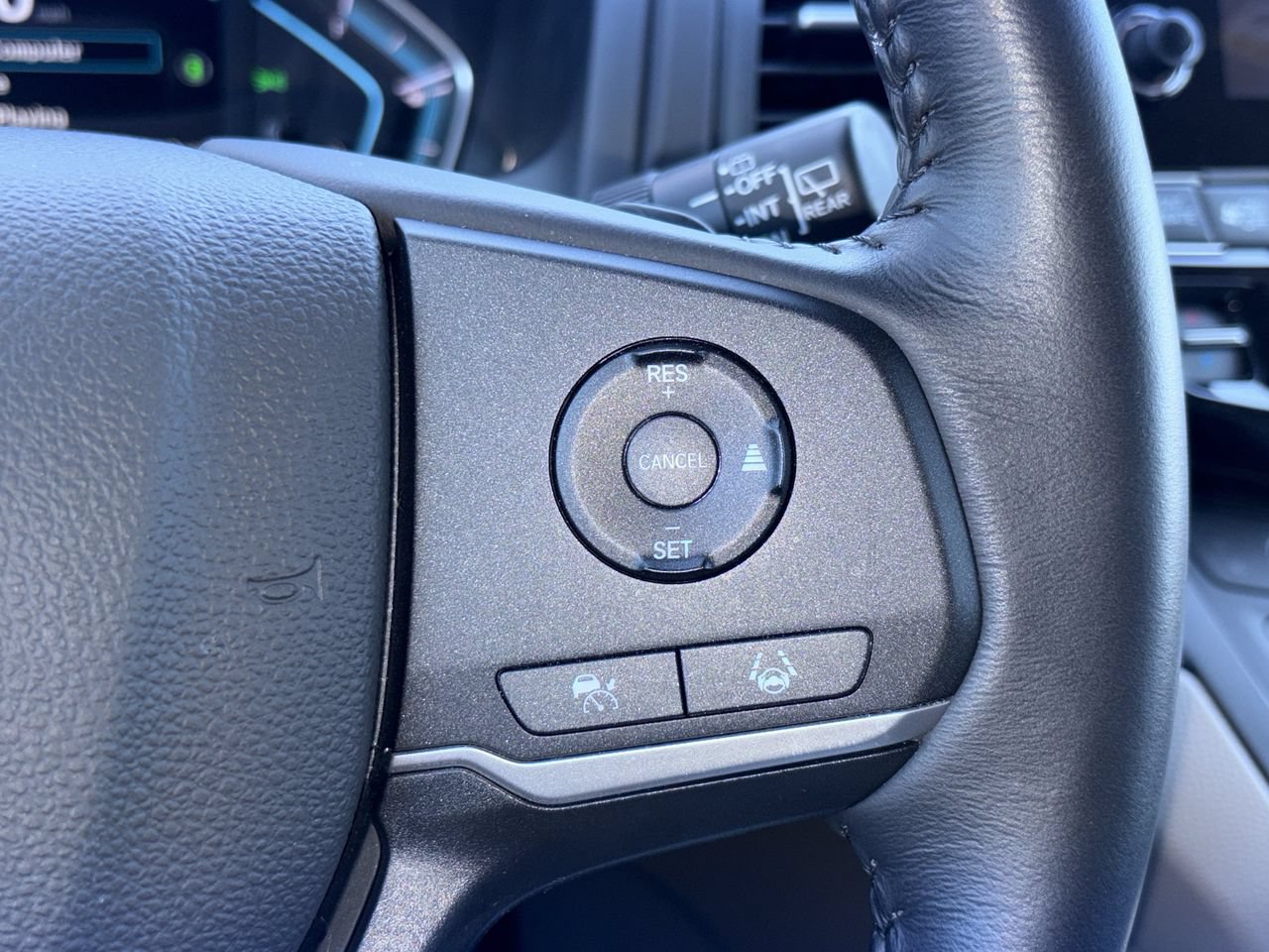 Used 2024 Honda Odyssey EX-L image 13