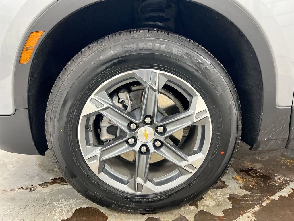 Used 2025 Chevrolet Blazer LT image 26